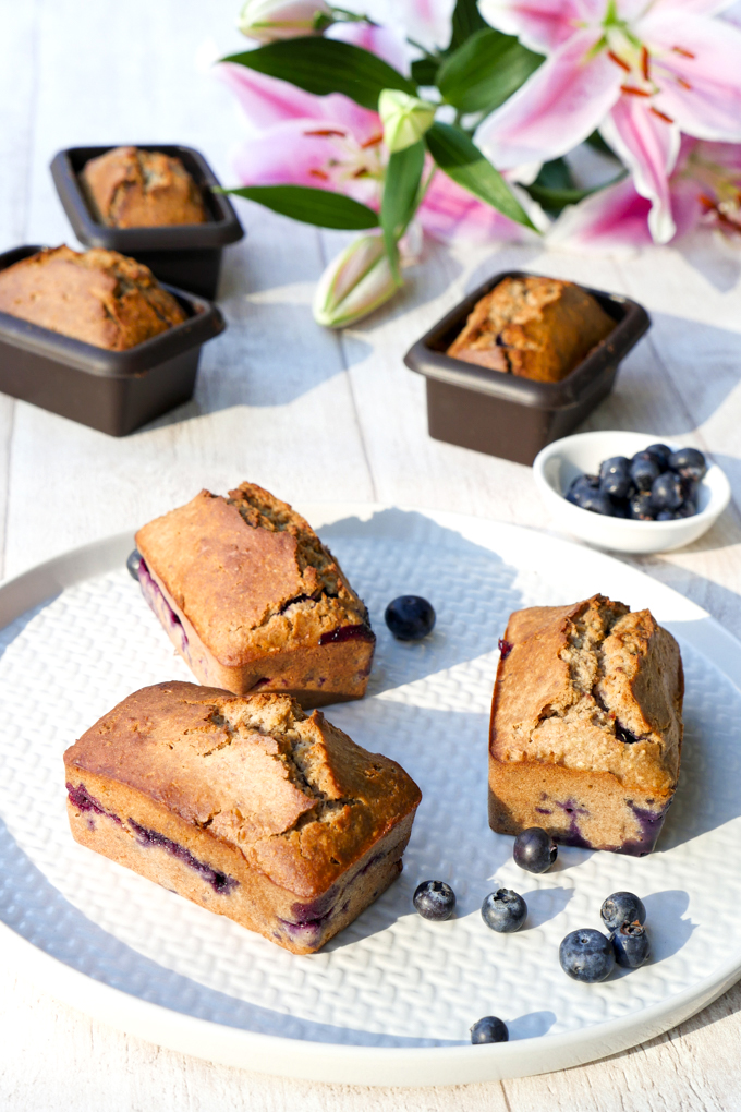 Sugar-free cake with blueberries and chia seeds
